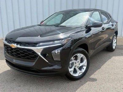 2025 Chevrolet Trax LS