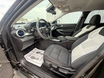 2025 Chevrolet Trax LS