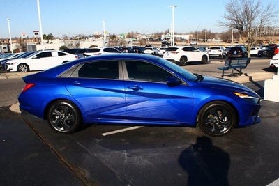 2022 Hyundai Elantra Hybrid Blue