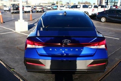 2025 Hyundai Elantra SEL Sport