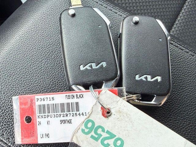 2024 Kia Sportage LX