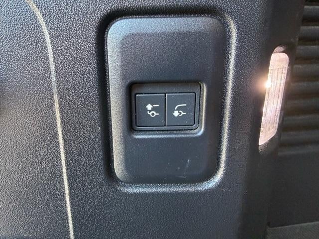 2023 Land Rover Defender First Edition