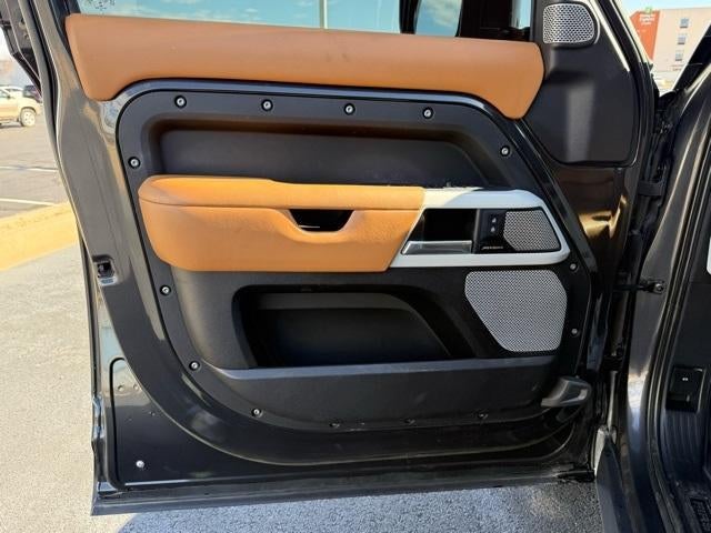 2023 Land Rover Defender First Edition