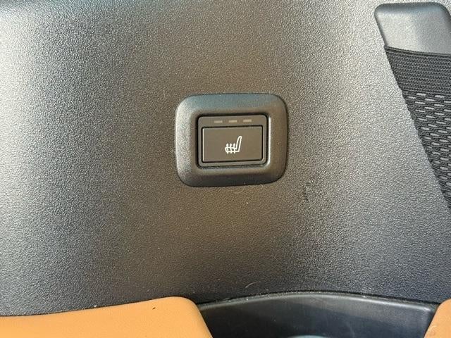 2023 Land Rover Defender First Edition