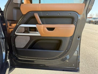 2023 Land Rover Defender First Edition