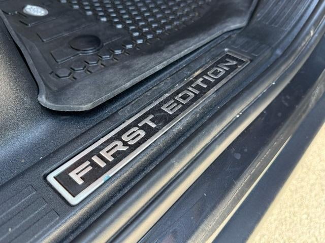 2023 Land Rover Defender First Edition