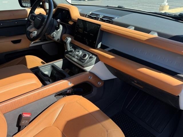 2023 Land Rover Defender First Edition