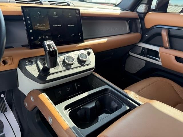 2023 Land Rover Defender First Edition