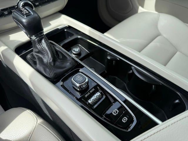 2020 Volvo XC60 Momentum