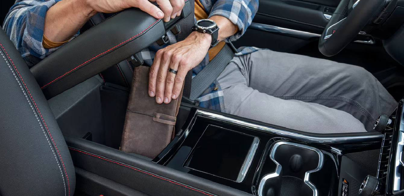2027 Chevrolet Traverse Z71 Interior